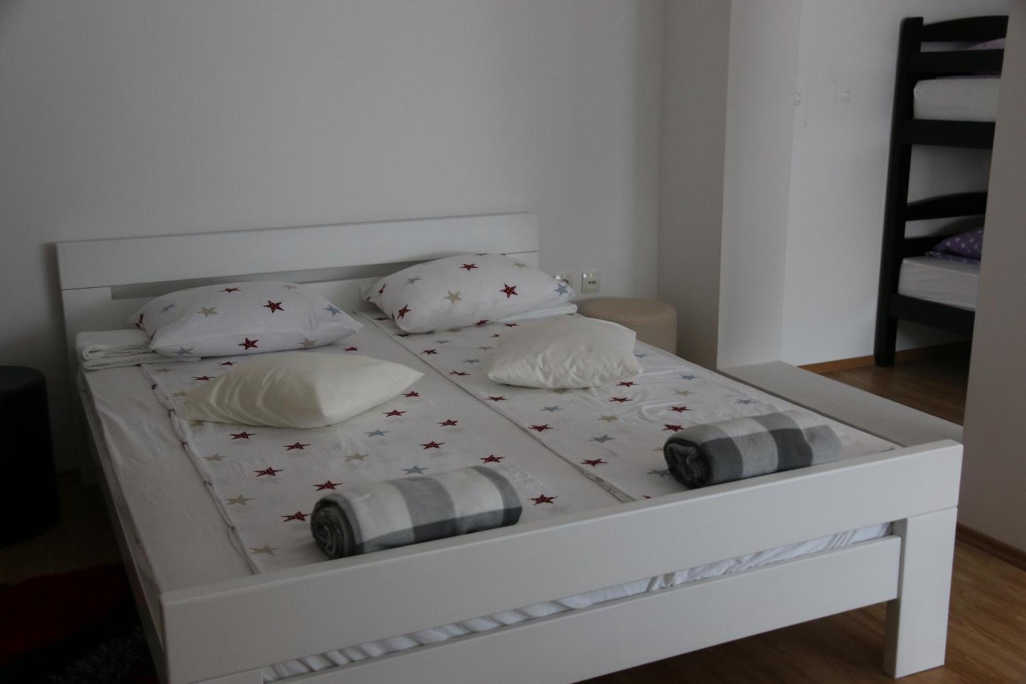 Hostel Art Gradiska Bosanska Gradiska Quarto foto